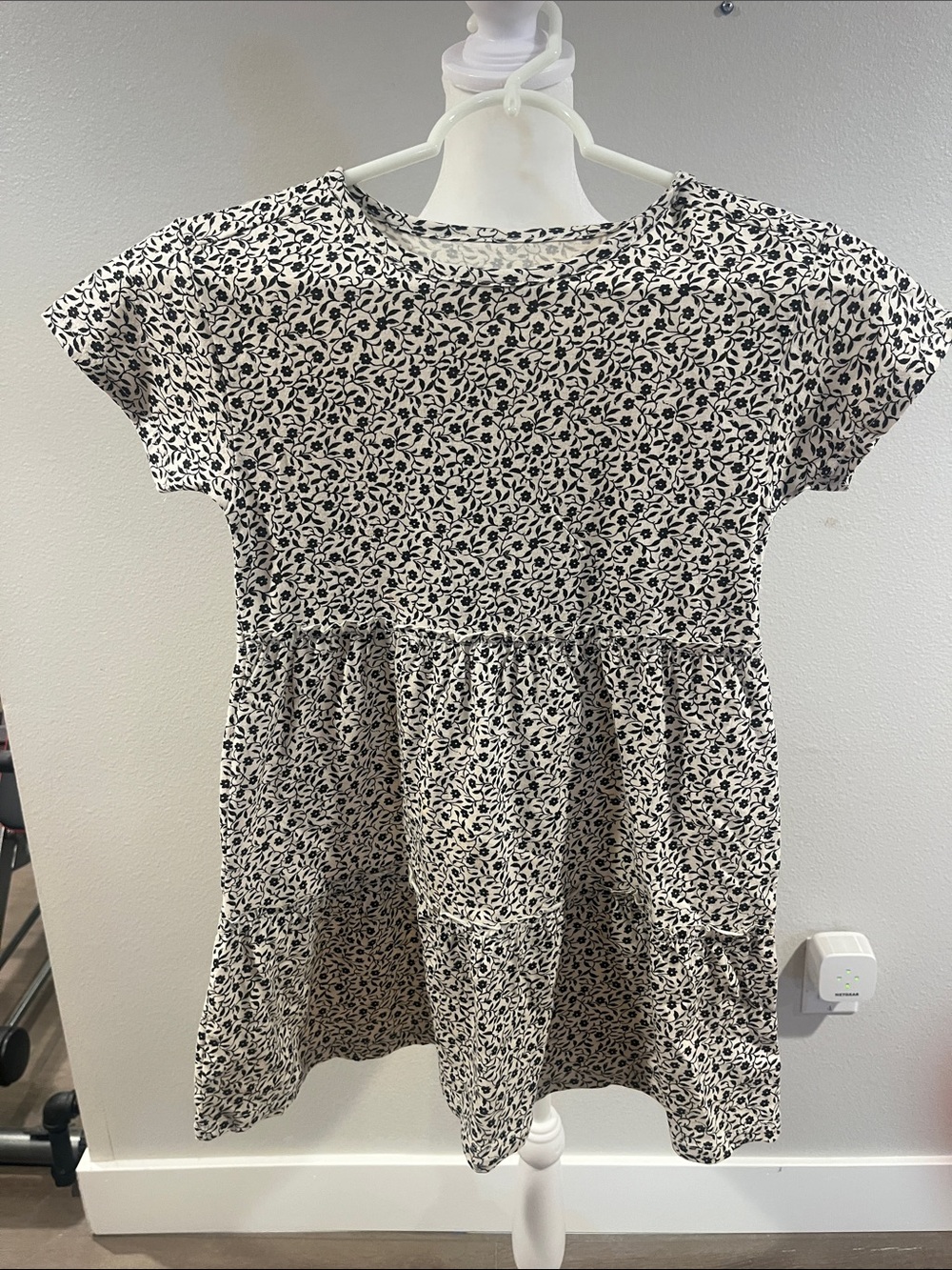 Old Navy White and Black Floral Casual Girls Dress